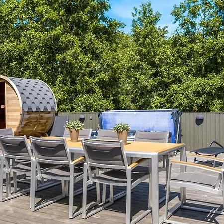Jonna - 700m From The Sea By Interhome Lakolk