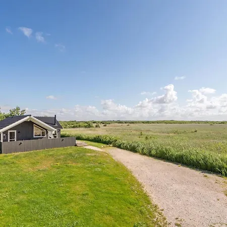 Jonna - 700m From The Sea By Interhome Ferienhaus Lakolk