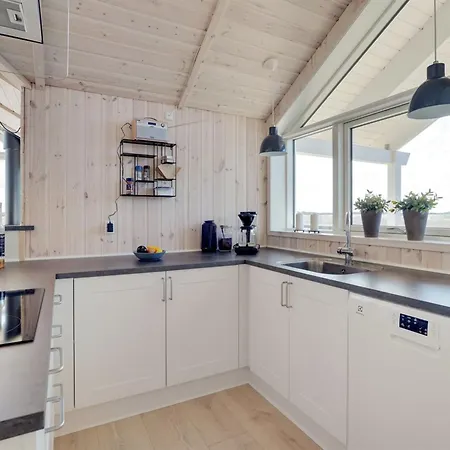 度假居 Jonna - 700m From The Sea By Interhome