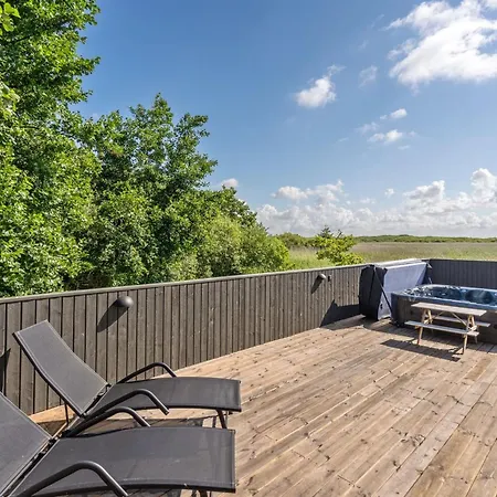 度假居 Jonna - 700m From The Sea By Interhome *